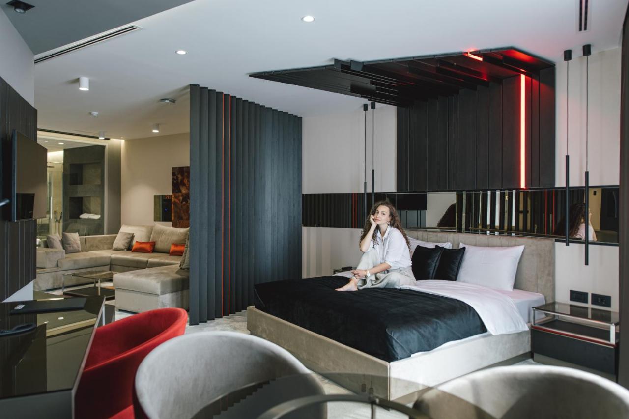 Hotel Zeneva Lux Kragujevac Esterno foto