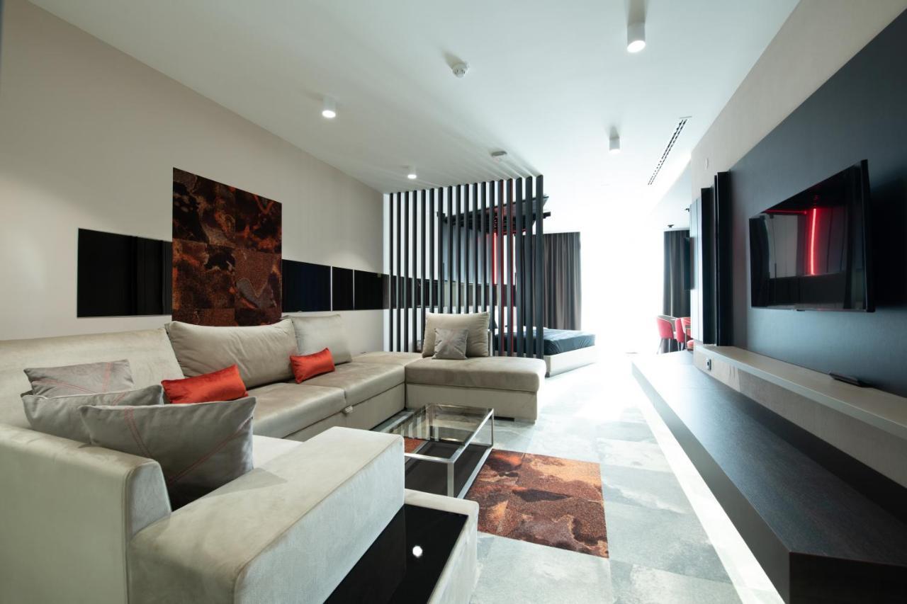 Hotel Zeneva Lux Kragujevac Esterno foto