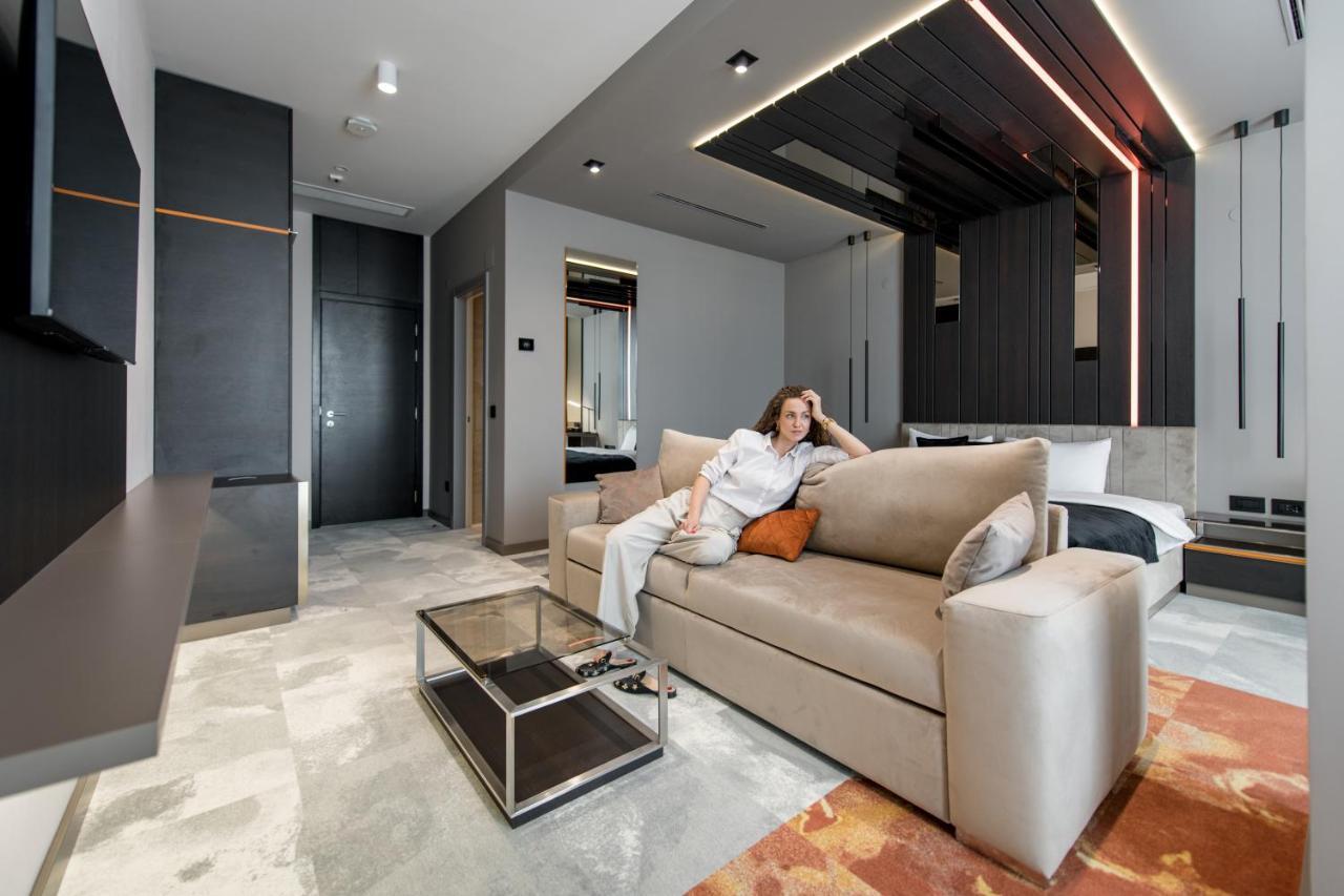 Hotel Zeneva Lux Kragujevac Esterno foto