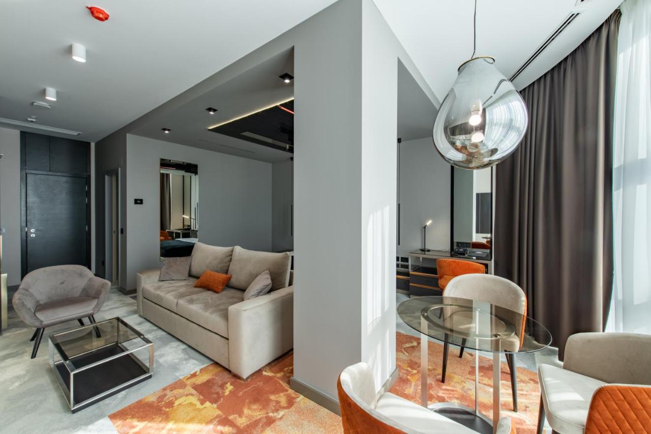 Hotel Zeneva Lux Kragujevac Esterno foto