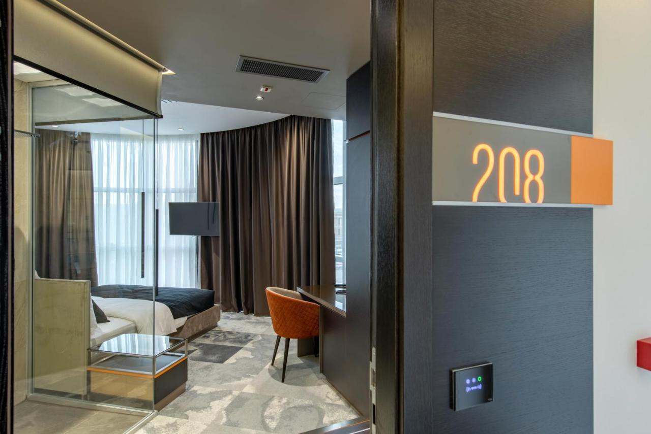 Hotel Zeneva Lux Kragujevac Esterno foto