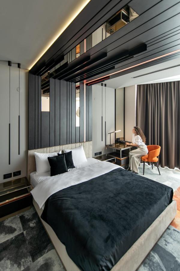 Hotel Zeneva Lux Kragujevac Esterno foto