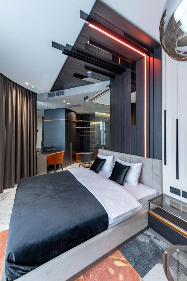 Hotel Zeneva Lux Kragujevac Esterno foto