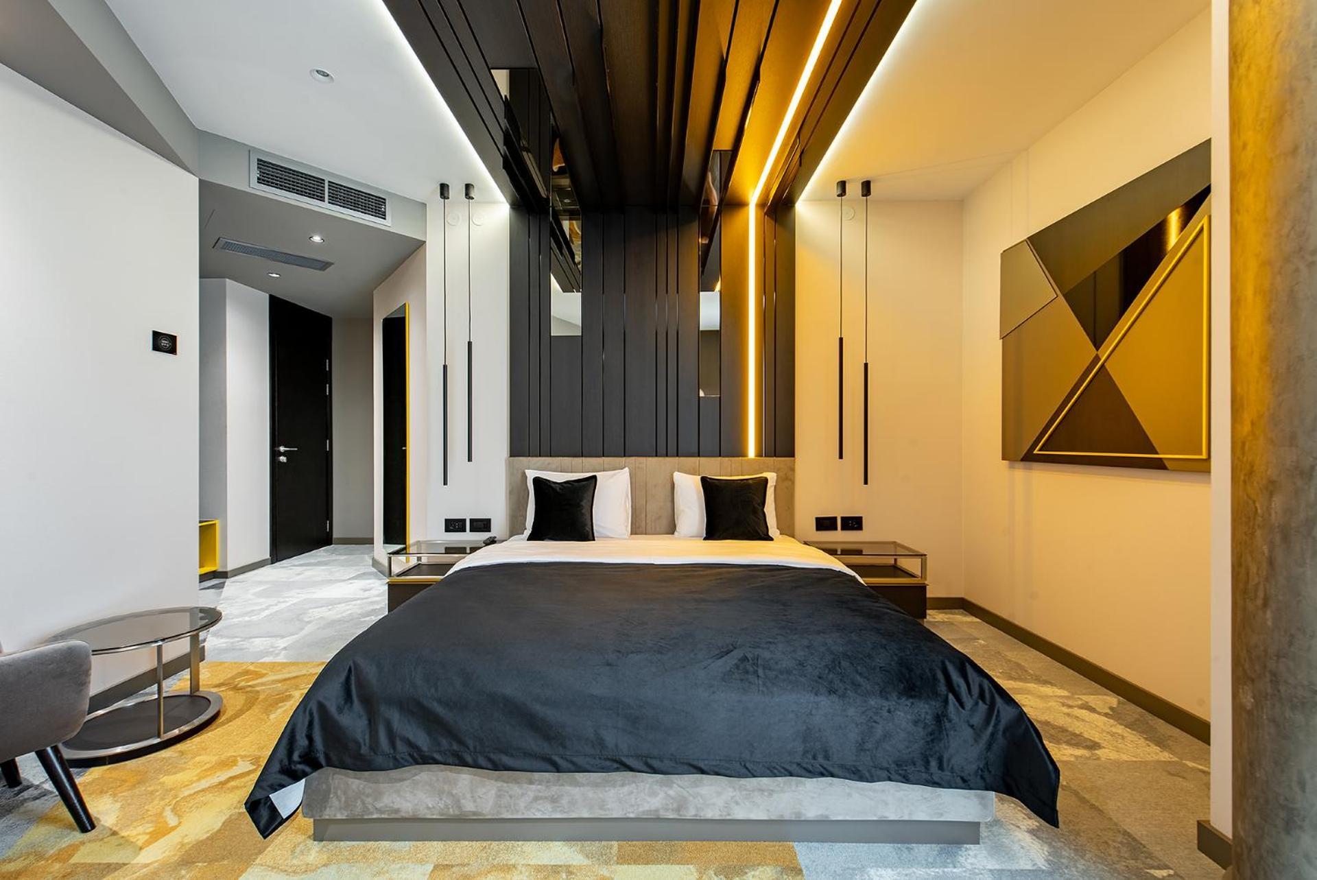 Hotel Zeneva Lux Kragujevac Esterno foto