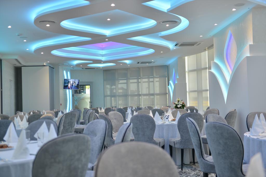 Hotel Zeneva Lux Kragujevac Esterno foto