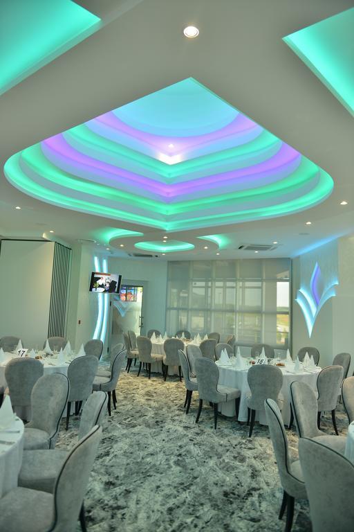 Hotel Zeneva Lux Kragujevac Esterno foto