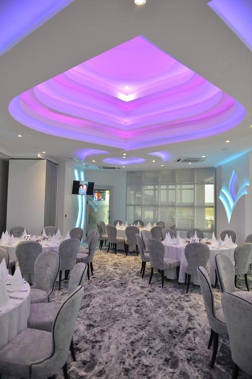 Hotel Zeneva Lux Kragujevac Esterno foto
